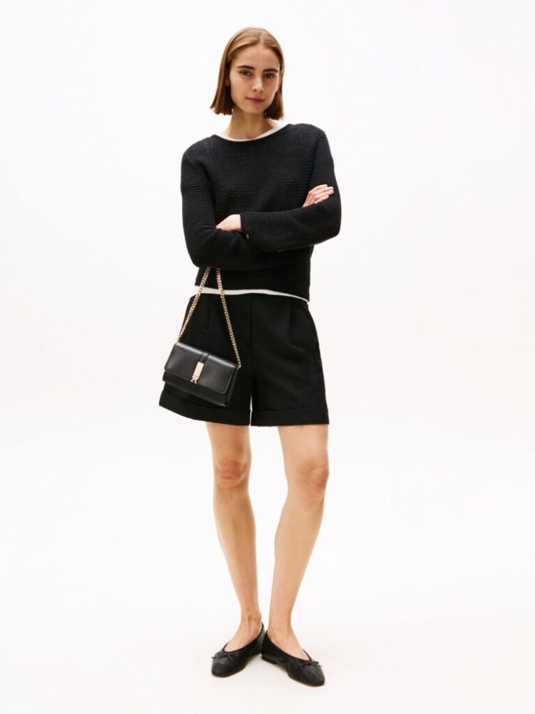 Black Heritage Chain Strap Crossbody Bag  Women